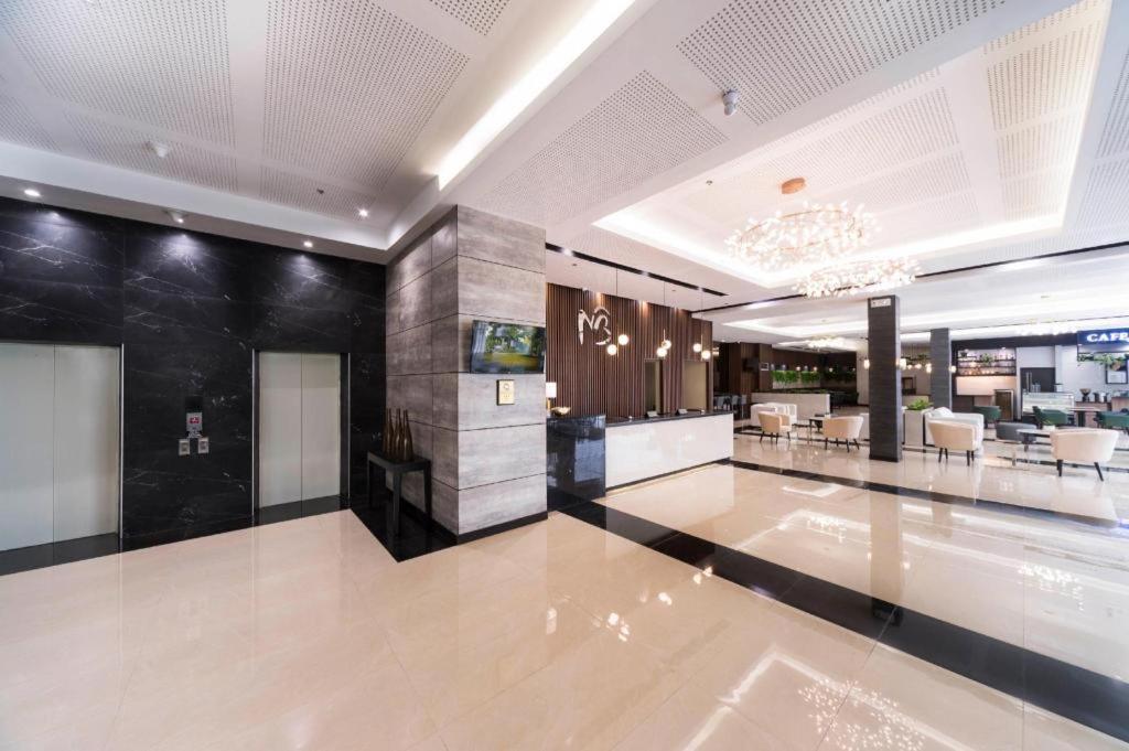 Mallberry Suites Business Hotel Cagayan de Oro Exterior photo