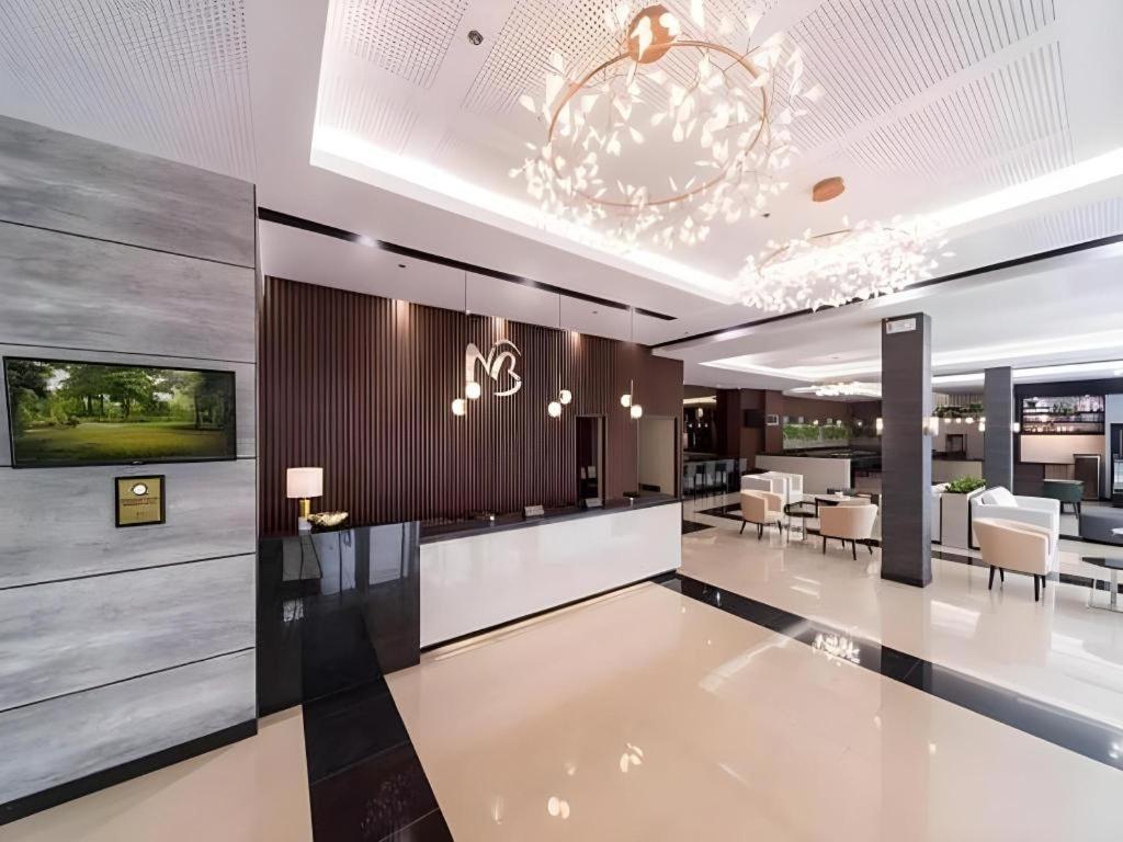 Mallberry Suites Business Hotel Cagayan de Oro Exterior photo