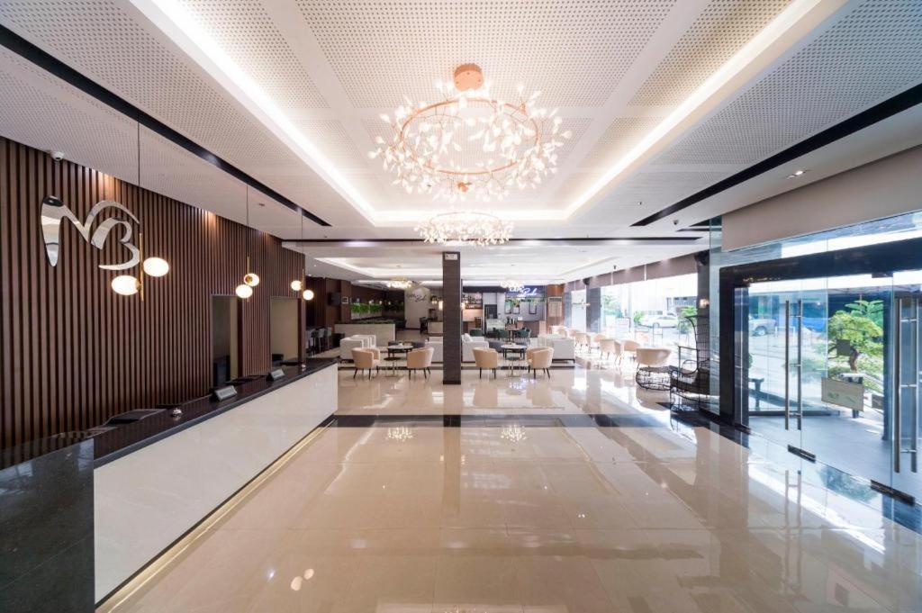 Mallberry Suites Business Hotel Cagayan de Oro Exterior photo