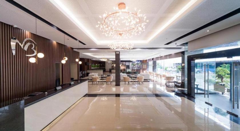 Mallberry Suites Business Hotel Cagayan de Oro Exterior photo