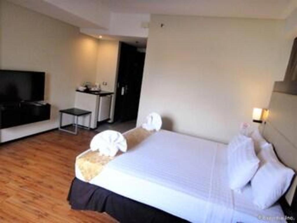 Mallberry Suites Business Hotel Cagayan de Oro Exterior photo