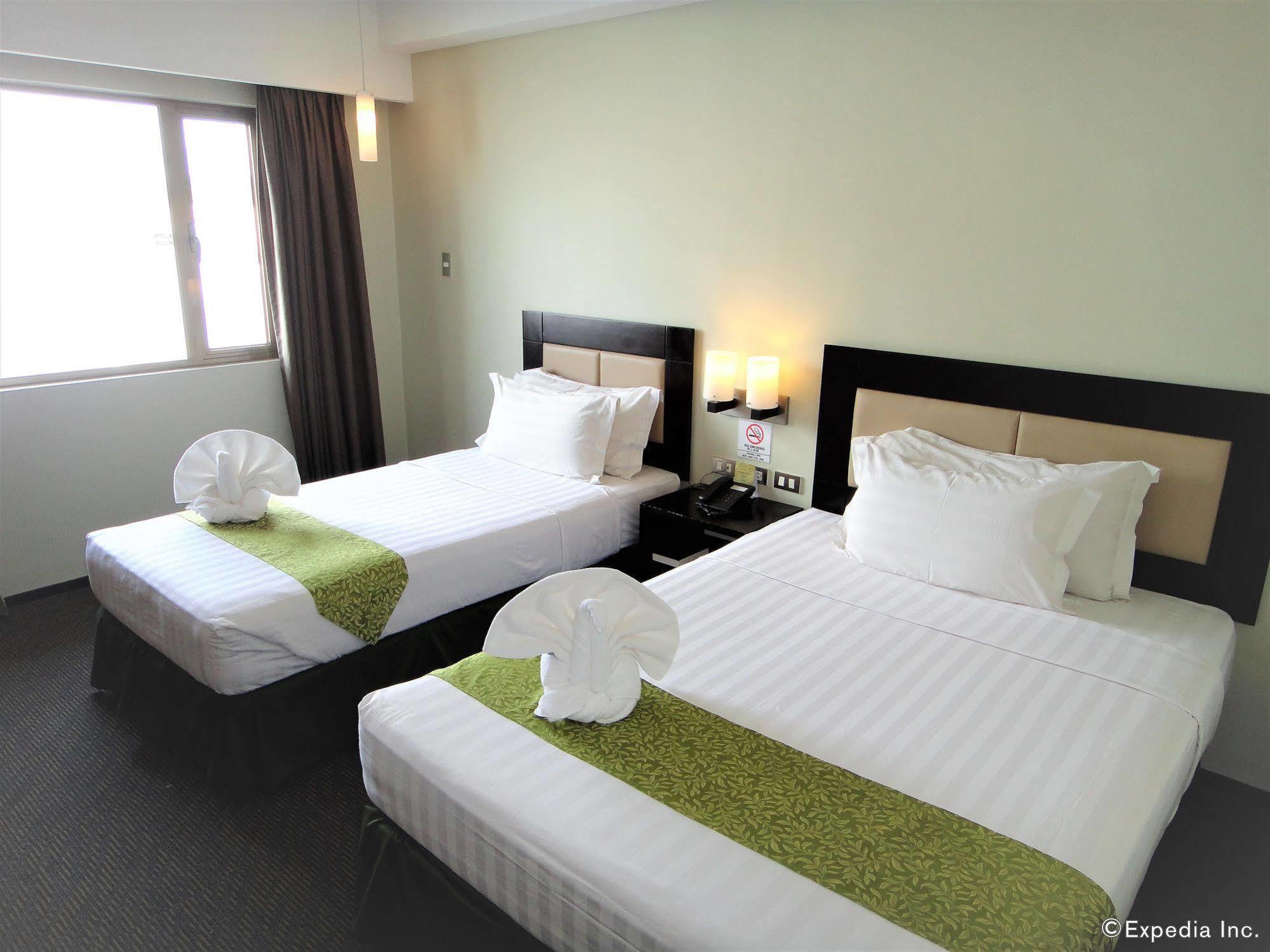 Mallberry Suites Business Hotel Cagayan de Oro Exterior photo